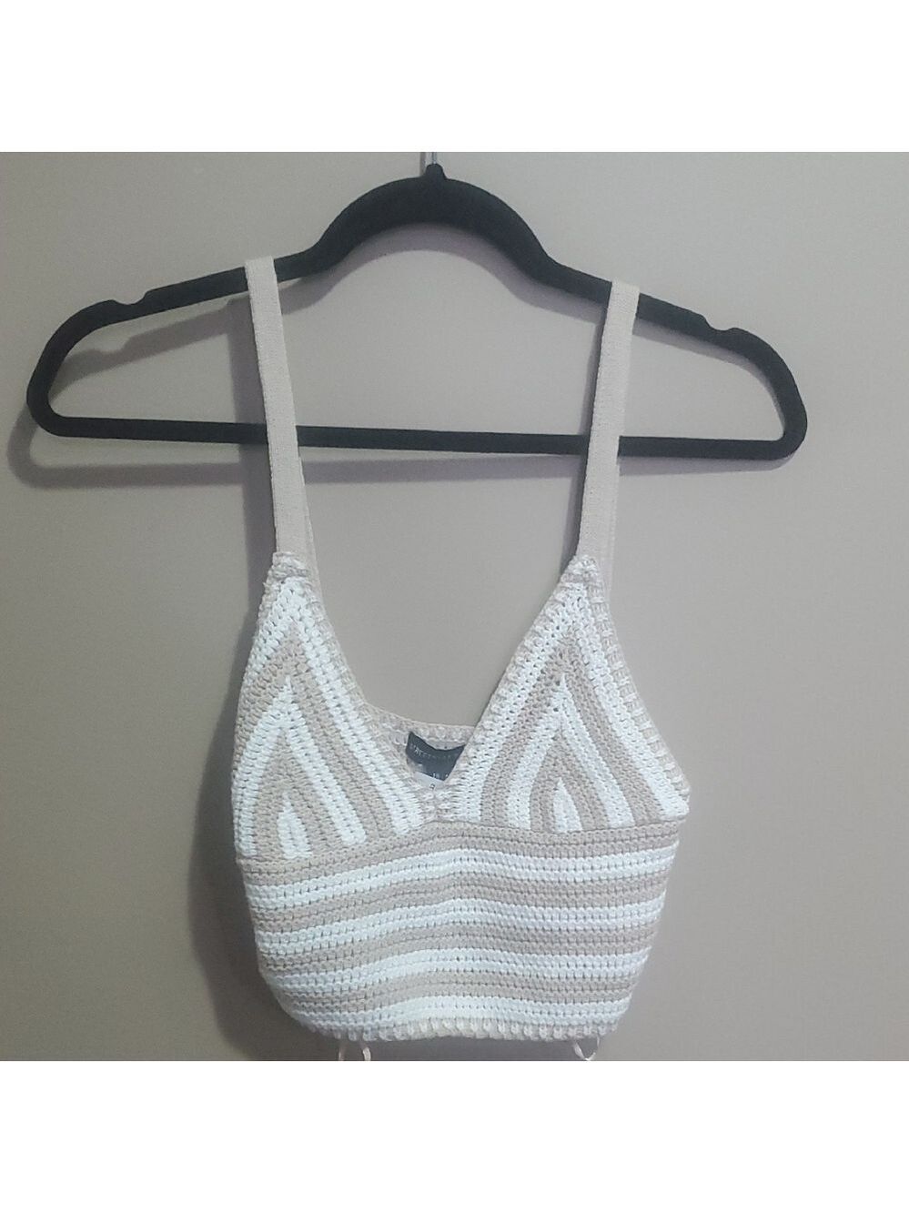 Streetwear Society Beige and White Knit Top Size Small
